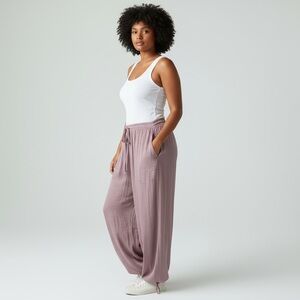 Zara - Flowy Harem Style Pant in Soft Pink/Rose - M